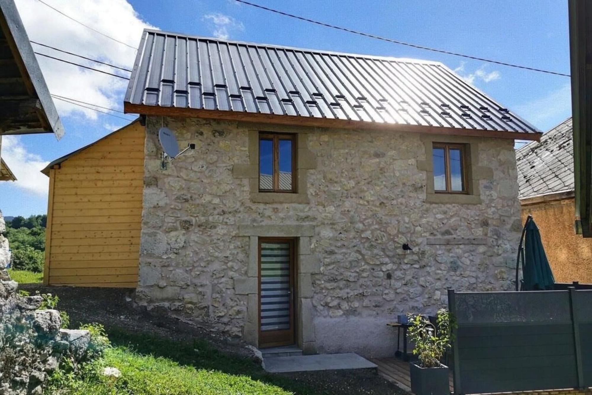 Charmante Maison Au Desert D'Entremont 莱代塞尔 外观 照片